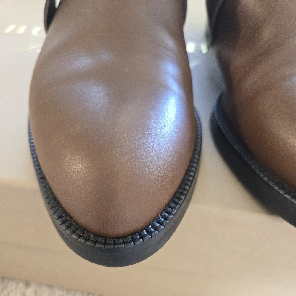 Burberry Women's Brown Booties. - Picture 5 of 13